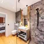 Konukevi Linder 4*