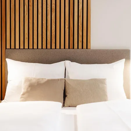 Linder Guest house 4*