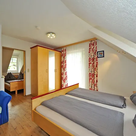 Linder Casa de hóspedes 4*