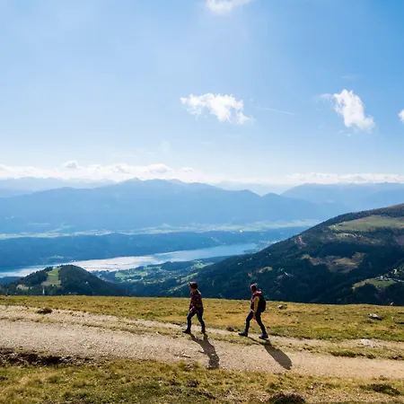 Linder 4* Seeboden