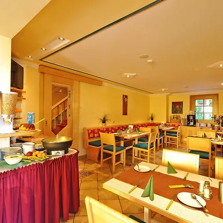 Pensionat Linder 4*