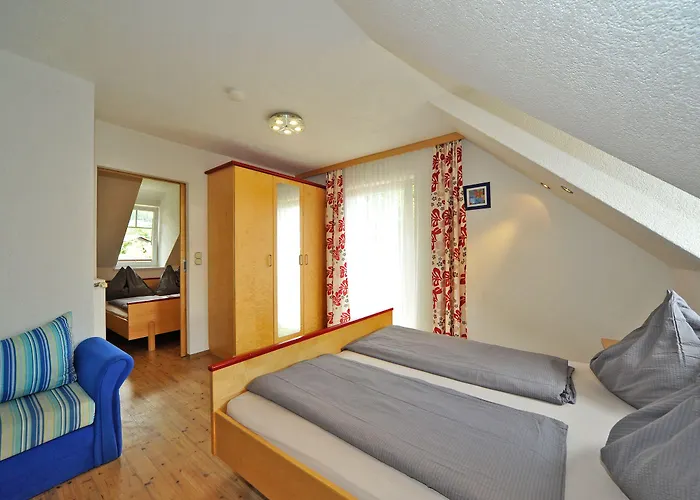 Linder בית הארחה 4*