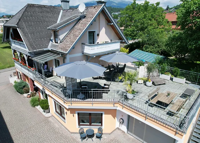 בית הארחה Linder 4*